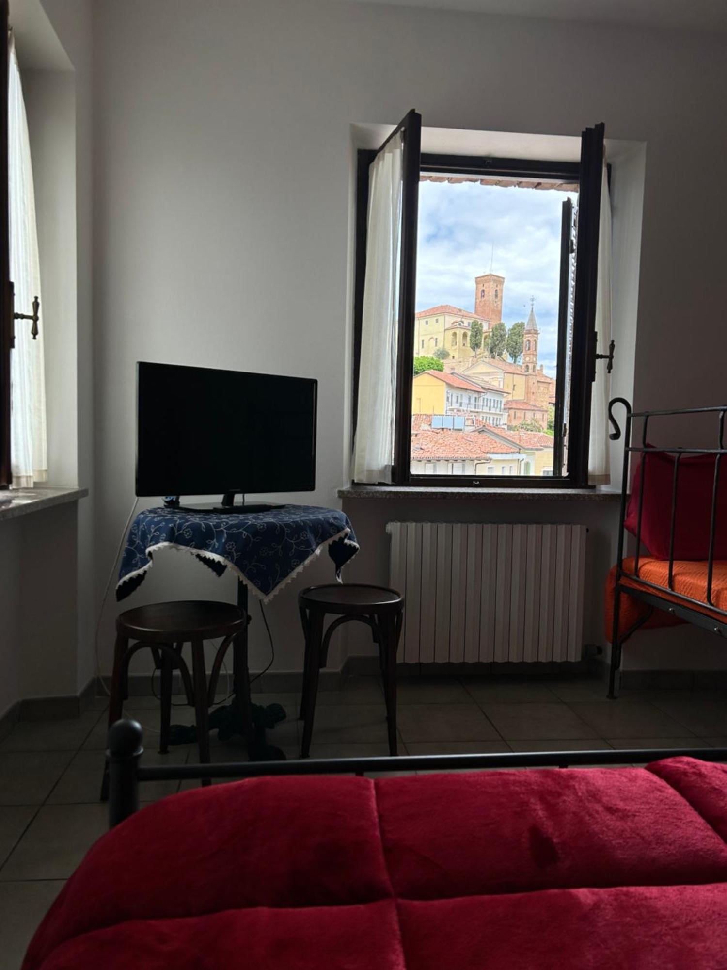 Ferienwohnung Takalcastel 2 Cisterna dʼAsti Exterior foto